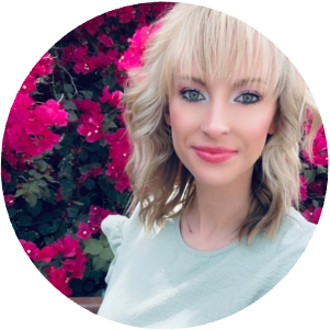 Sarah Rehak Headshot